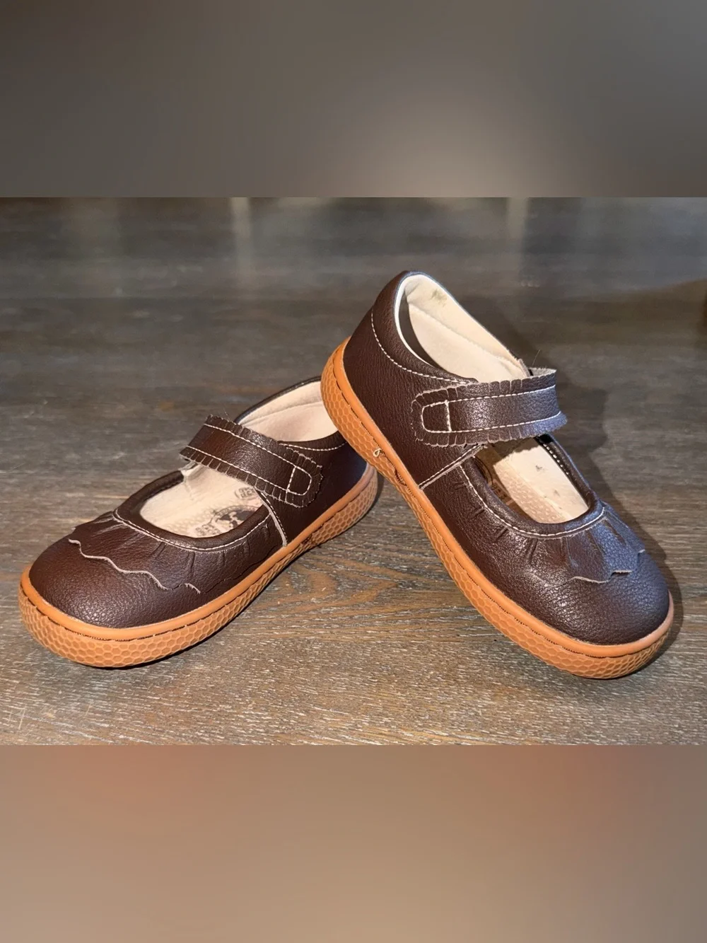 Livie & Luca Brown Ruche Classic Mary Jane Shoes size 9